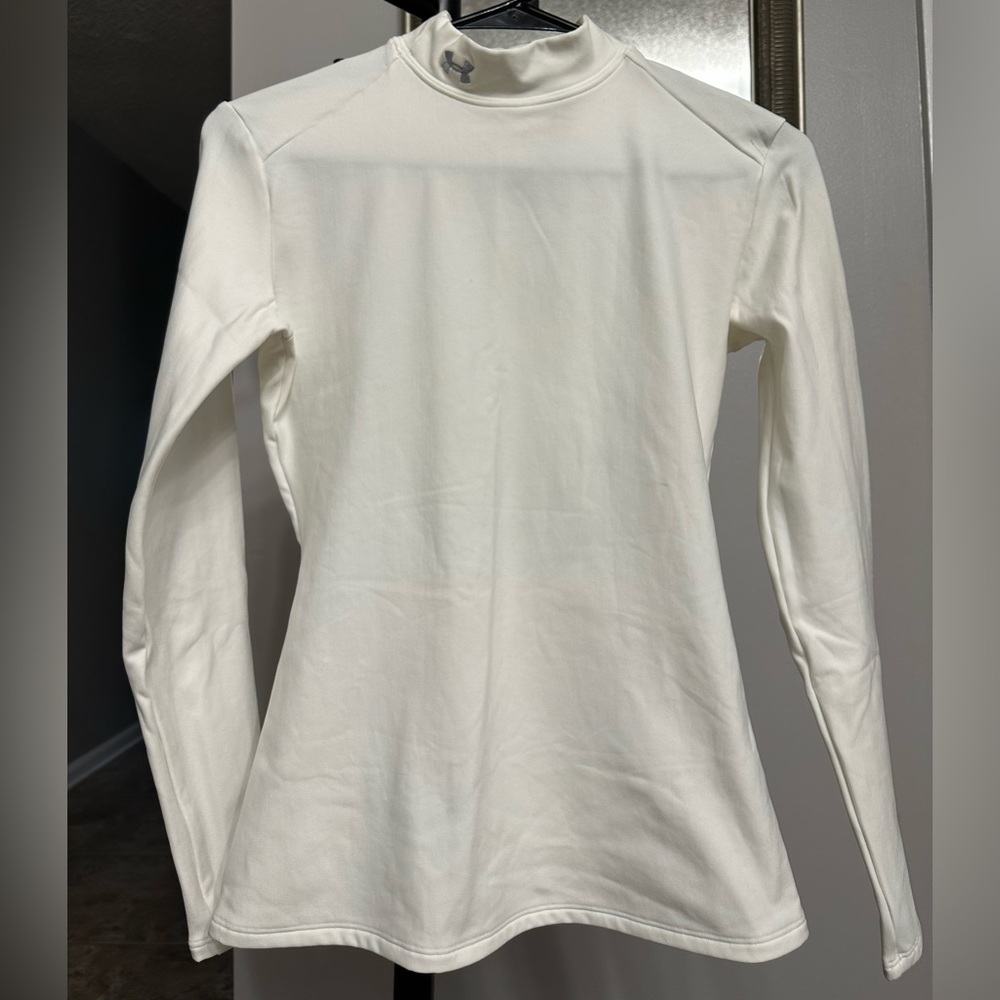 Women’s M Under Armour Cold Gear Top